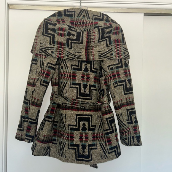 Mossimo Supply Co. Trench Style Coat with Geometric Print - Picture 4 of 10
